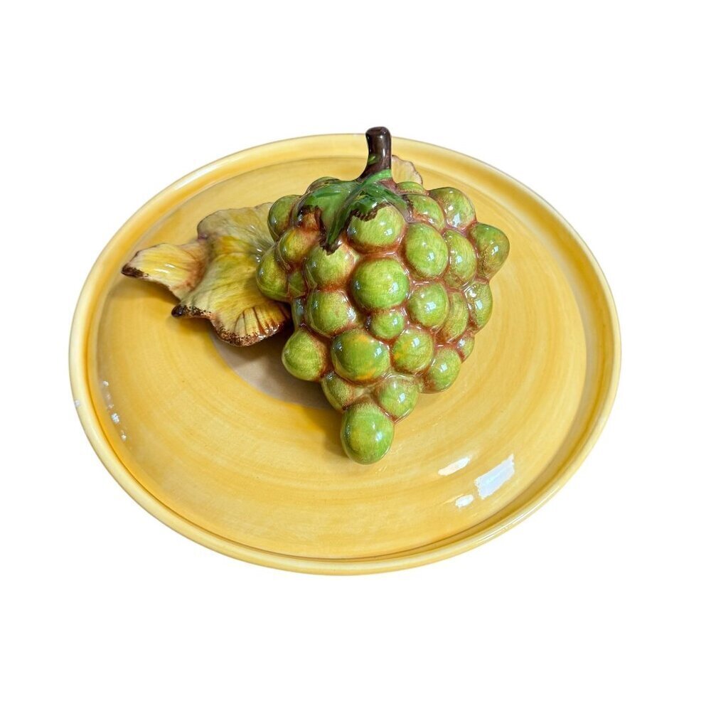 Vintage Cali Large Ceramic Pottery Serving Bowl Yellow Grape 3D Lid Collectible - Picture 2 of 14